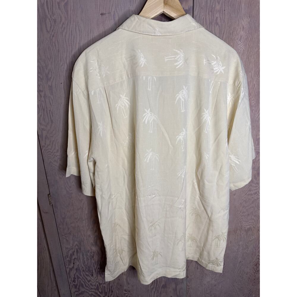 Reyn Spooner Silk Cream Coconut Tree
 Button Down Aloha Shirt Men Size Medium - Picture 2 of 5